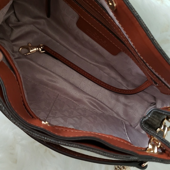 Michael Kors Crossbody and Wallet - Picture 3 of 7